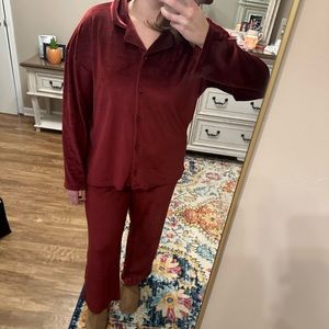 Steve madden red velvet pajama set.